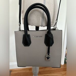 Michael Kors Crossbody Bag